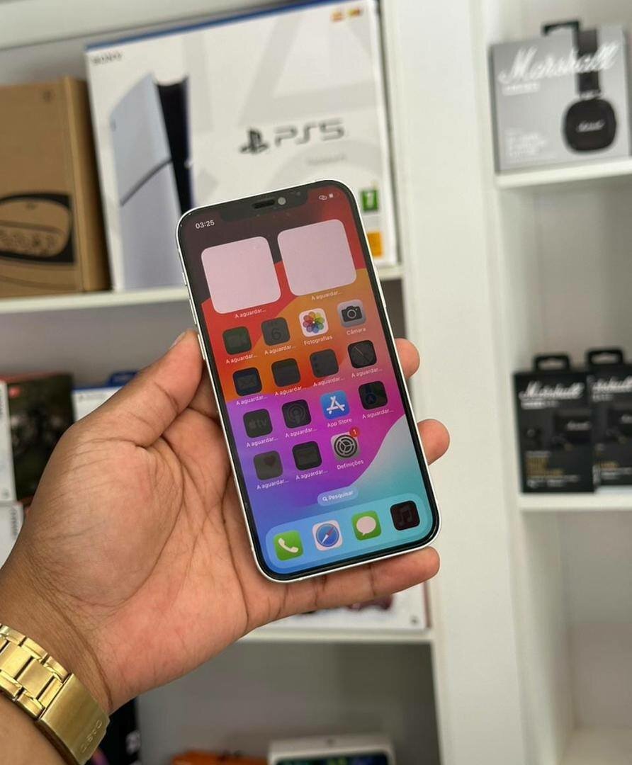 iPhone 12