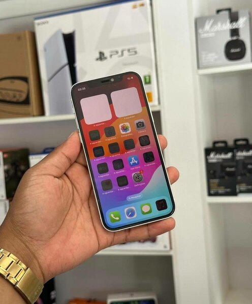 iPhone 12