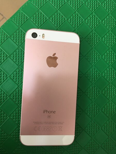 iPhone SE