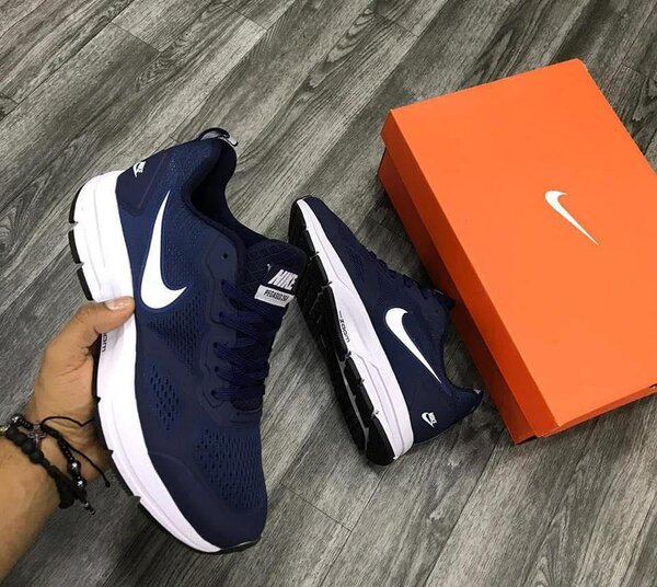 Baskets de sport Nike Air