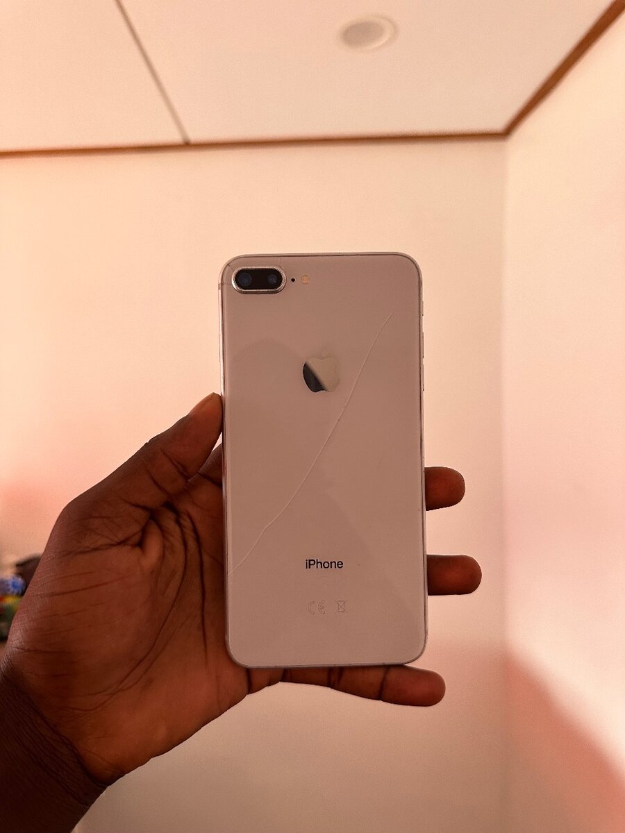 iPhone 8 Plus