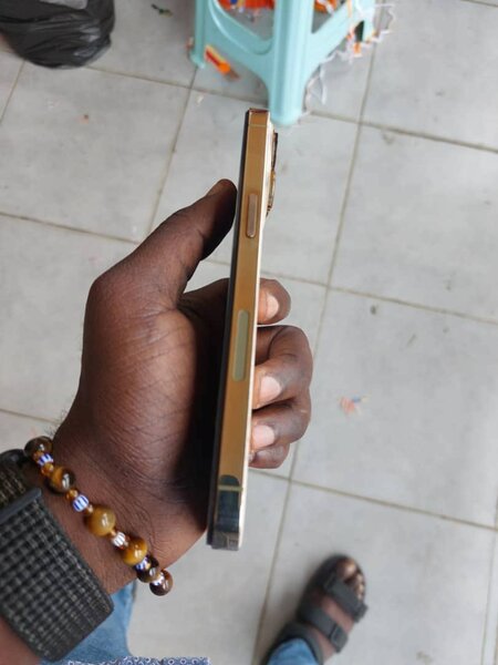 iPhone 14 Pro Max Doré