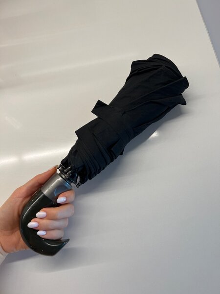 Black Umbrella
