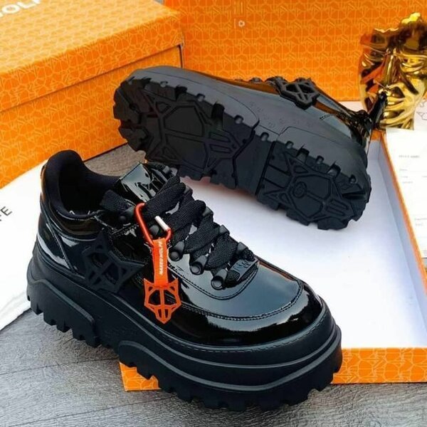 Dress shoes
