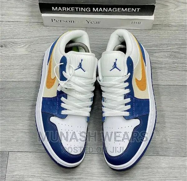 AIR JORDAN 1 LOW