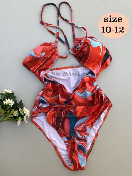 One piece swimwear