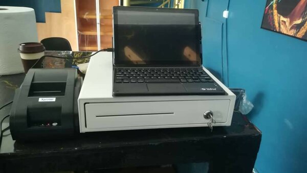 Caisse enregistreuse 10"