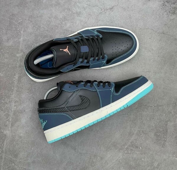 AIR JORDAN 1