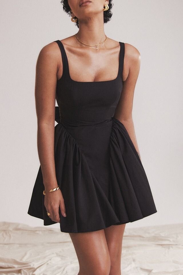Alby chic black dress