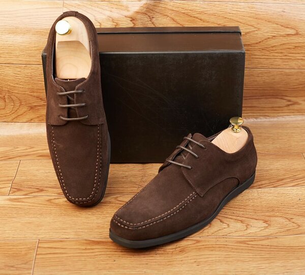 mocassins