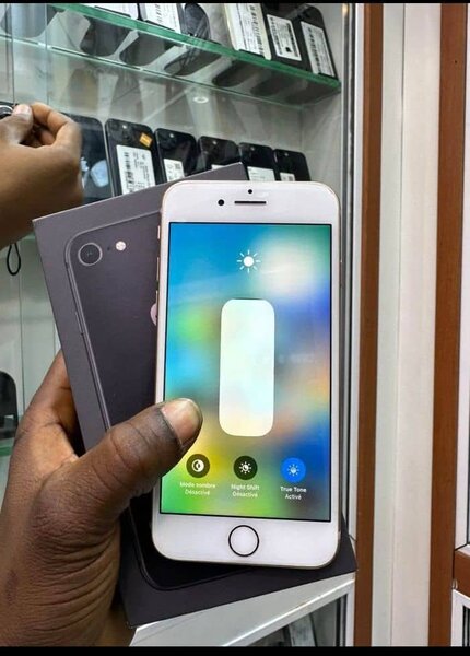 iPhone 8 simple