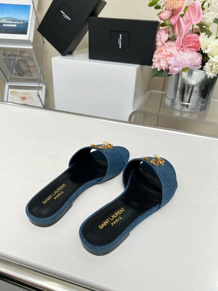 Ladies slides