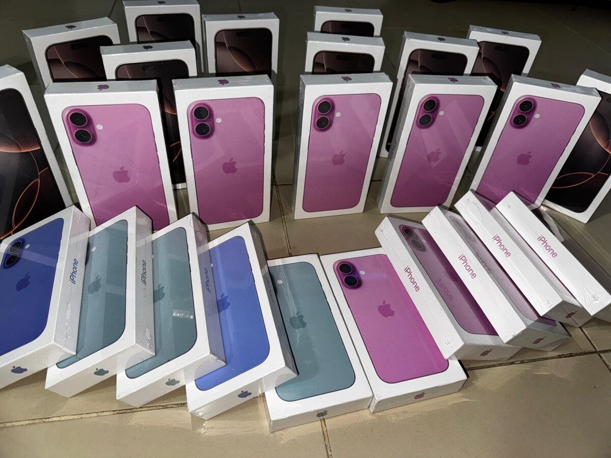 iPhone 16 simple