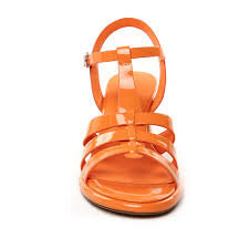 Sandales à talons orange élégantes
