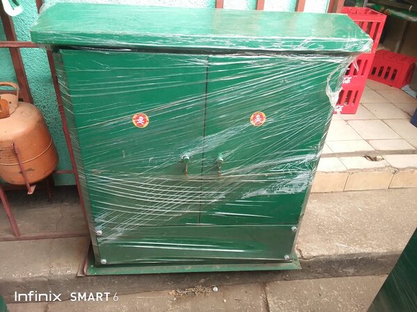 Feeder piller