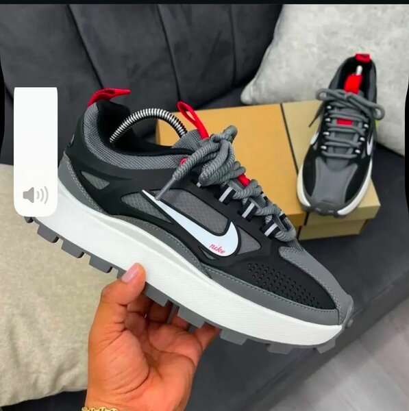 Fashion sneakers