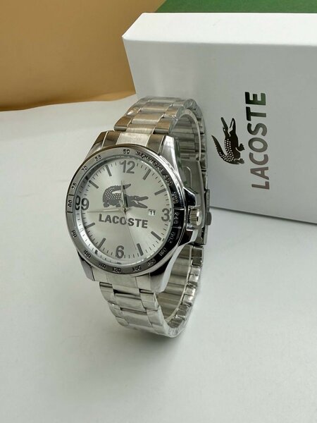 Montre de Luxe Lacoste