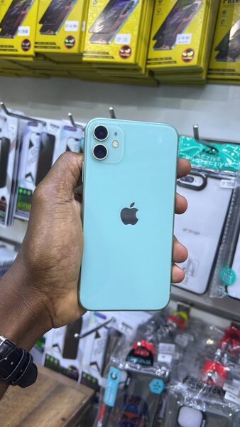 iPhone 11