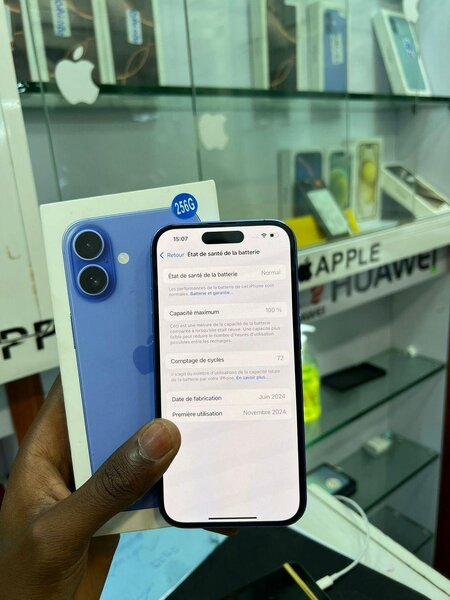 iPhone 16