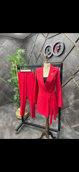 Ladies suit