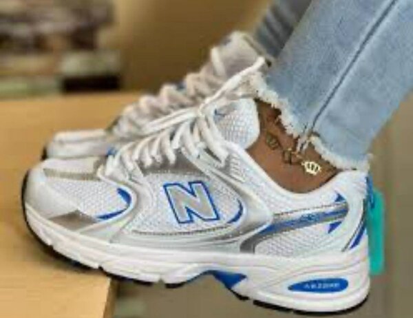 Baskets de sport blanches