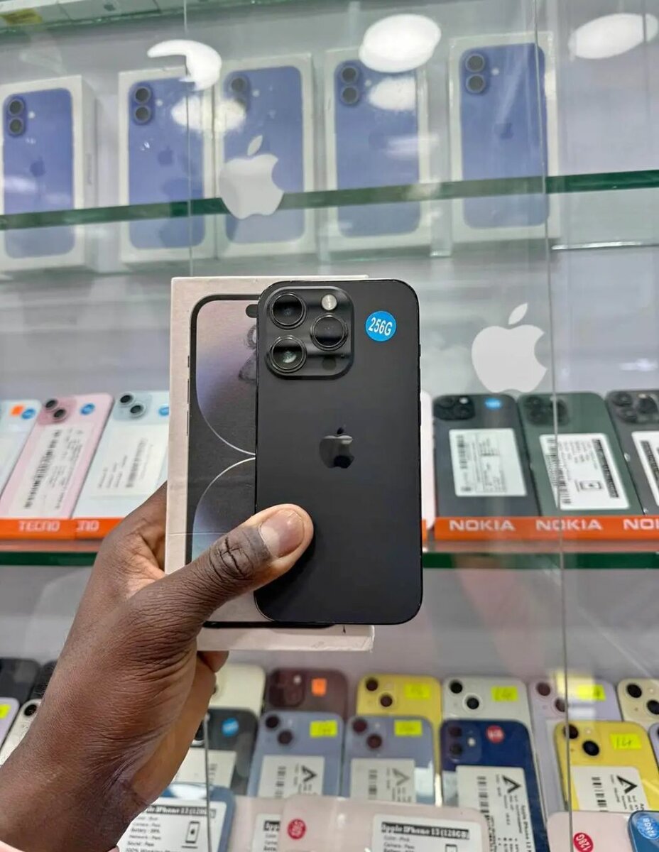 iPhone 14 pro 256 Go