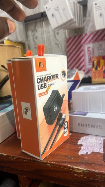 Emmy p charger