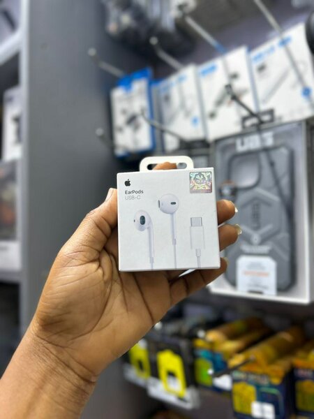 Original IPhone Type C brush earpiece