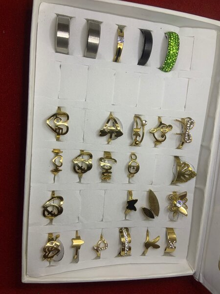 Knuckle rings