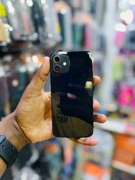 iPhone 12