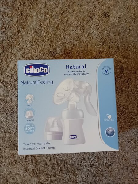 Breast pump