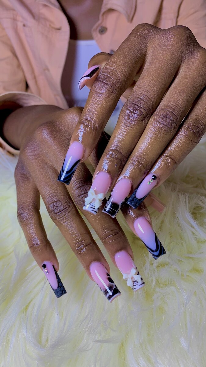 Acrylics nails