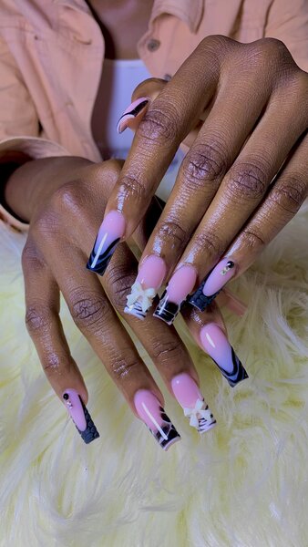 Acrylics nails