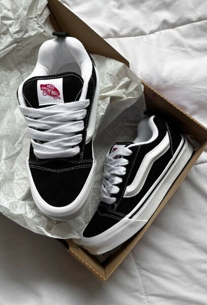 Nike Authentique