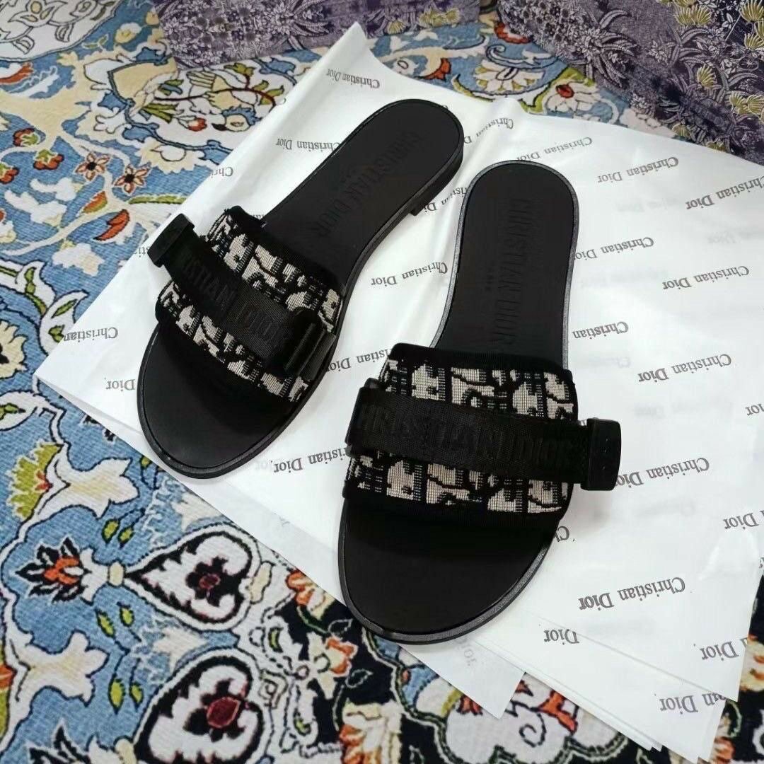 Slippers