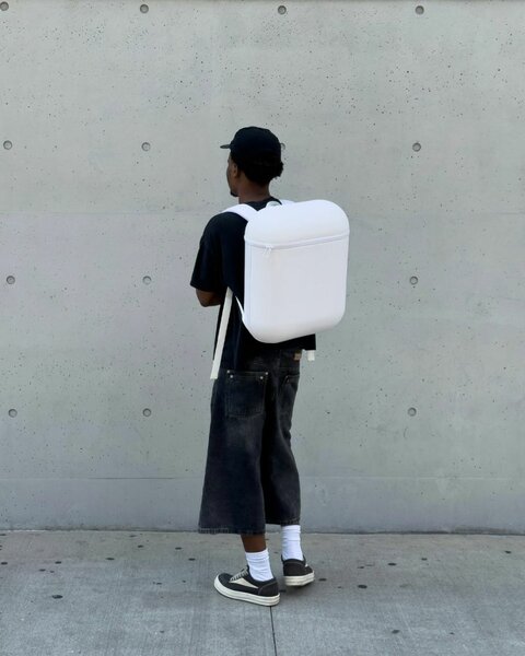 Bravest Studios Airpack