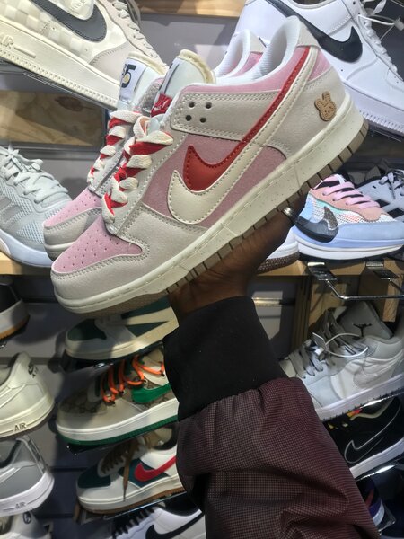 Nike sb double less