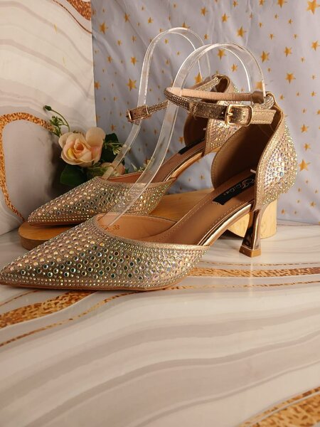 Ladies heels
