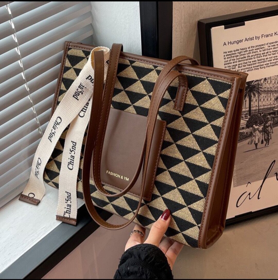 Ladies handbag