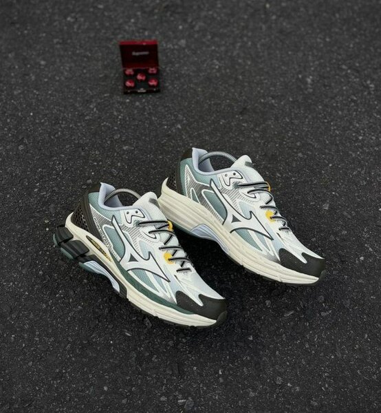 Fashion sneakers