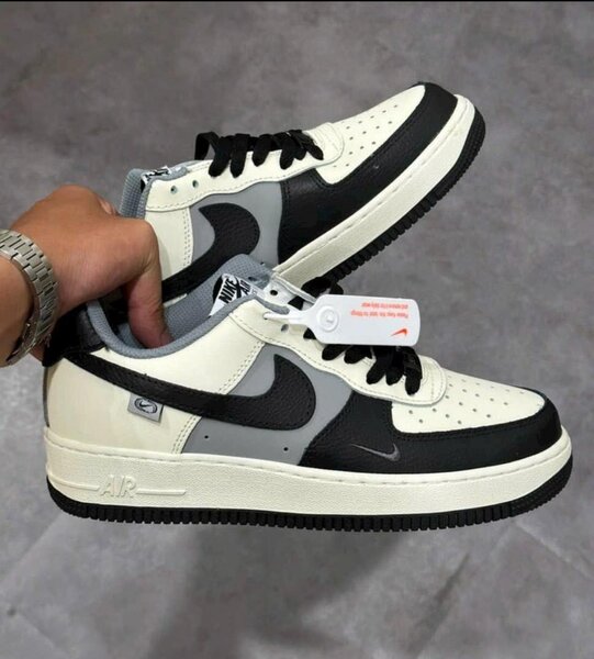NIKE AIR FORCE