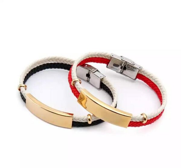  bracelets