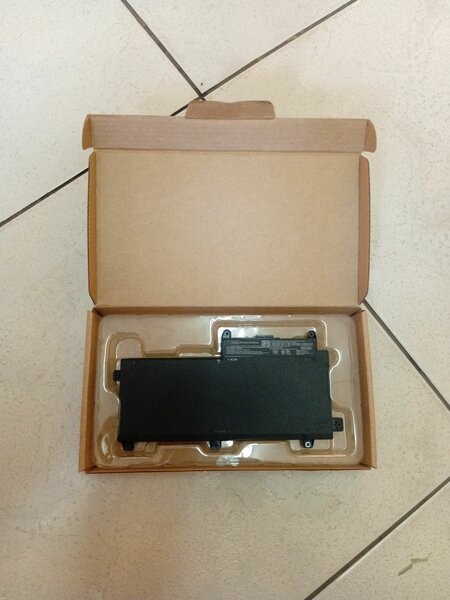 Internal HP battery