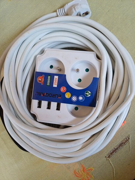 Rallonge 10m avec port usb
