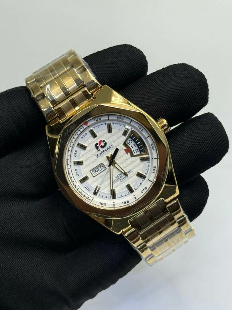 Montre élégante pour hommes