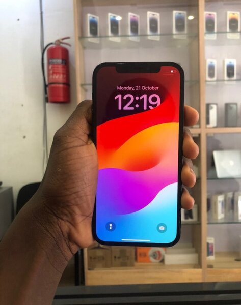 iPhone 12 64GB