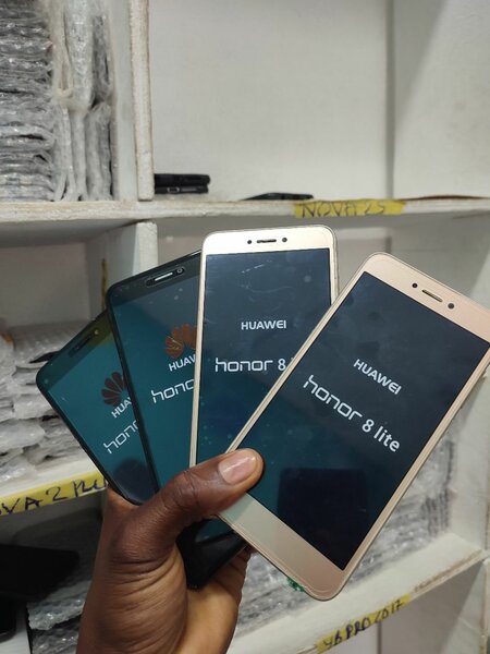 HONOR 8 LITE