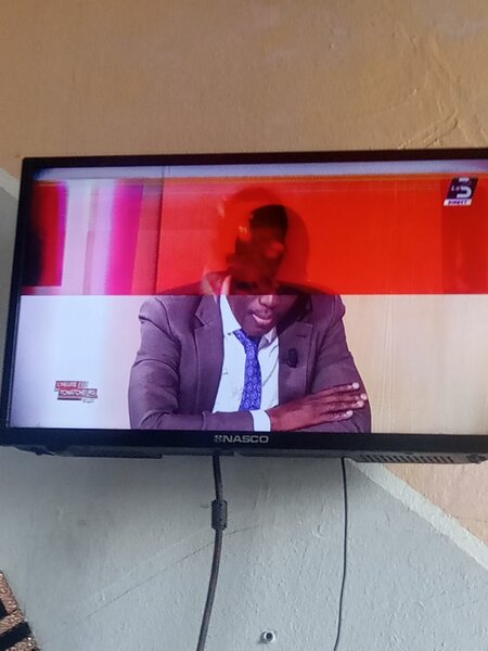 Tv nasco 24 pouce sconde main image pas tres nette.