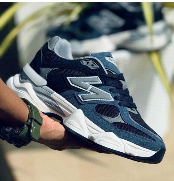 NEW BALANCE 9060 Indigo ( avec le carton)
