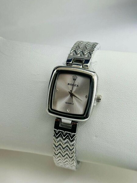 MONTRE LUXE FEMME